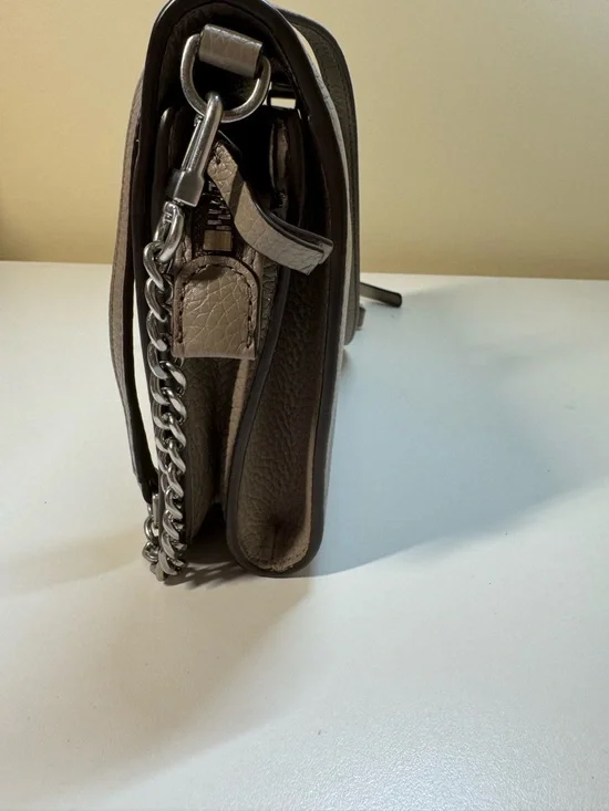 Tory Burch Britton Adjustable Shoulder/Crossbody in French Gray - EUC - Picture 4 of 13